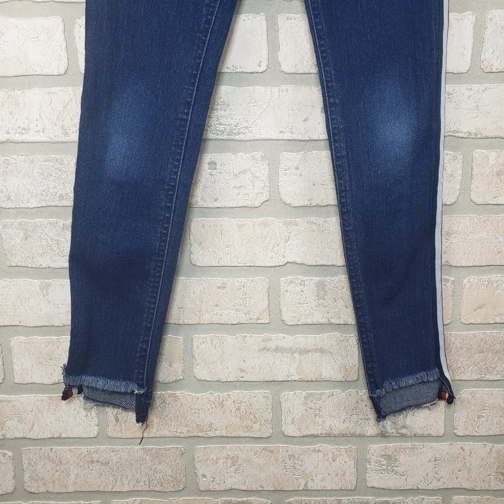 TOMMY HILFIGER Adjustable Skinny Jeans Size 8